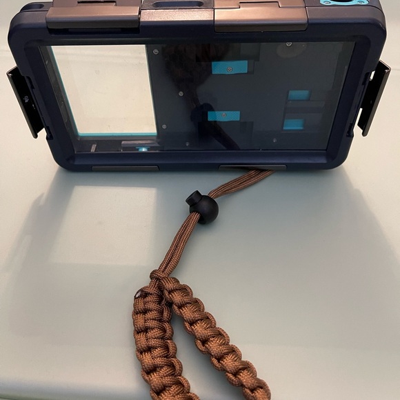 Waterproof iPhone smartphone shellbox case for diving snorkeling - Picture 2 of 2